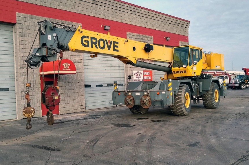 Used 2005 Grove RT600E - Front Street Side