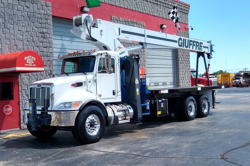 Manitex 30102C on Peterbilt 348 - Front Street Side