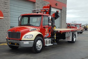 Fassi F110A.0.23 on 2018 Freightliner M2 106 - Front Driver's side