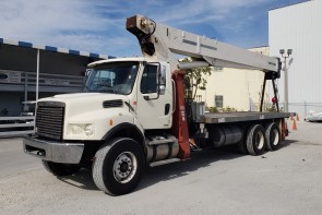 Terex BT5092 on 2008 Freightliner M2 106D - Front Driver's Side