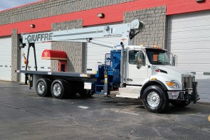 Manitex 30100C O&D on '25 Peterbilt 548 - Front Curb Side