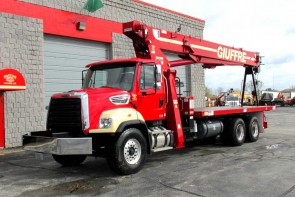 Terex BT5092 on 2014 Freightliner 108SD front street side view