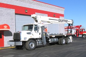 Terex BT4792 on 2016 Freightliner 108SD - front street-side