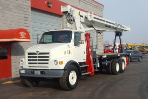 Used Terex BT4792 on 2006 Sterling LT7501 - Front street side