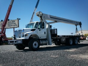National 8100D on 2012 International 7500 - Front street side view
